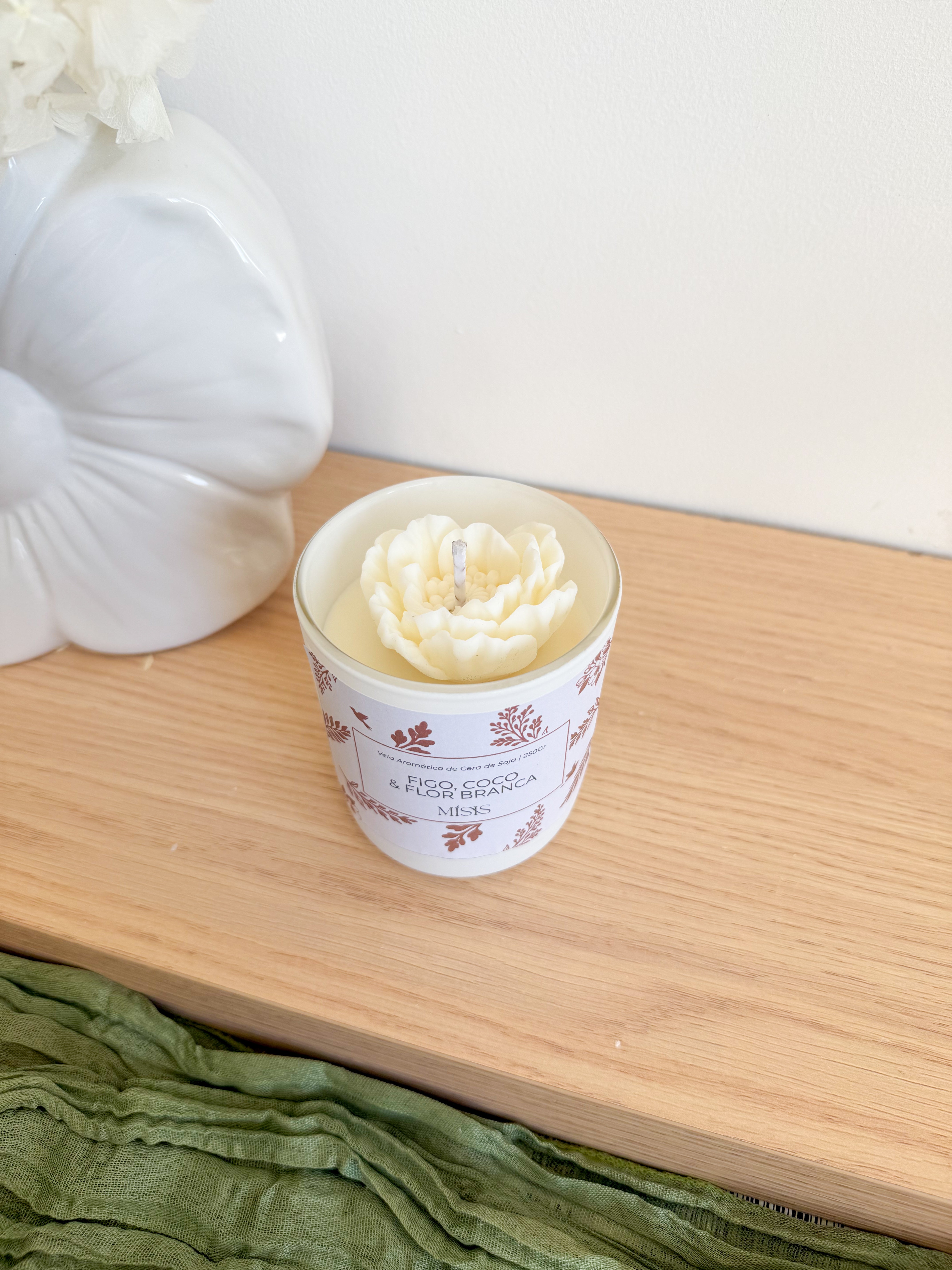 Vela de Cera de Soja - Coco, Figo e Flor Branca | 250g